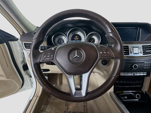 Used 2016 Mercedes-Benz E 350 Sedan w/ Premium Package image 13