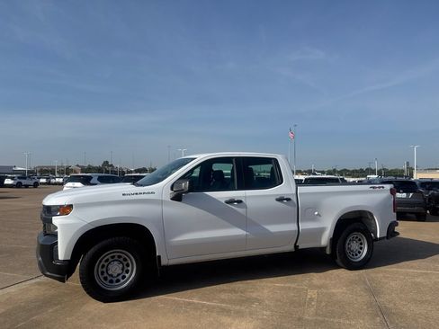 Used 2020 Chevrolet Silverado 1500 W/T w/ Trailering Package AWD/4WD image 11