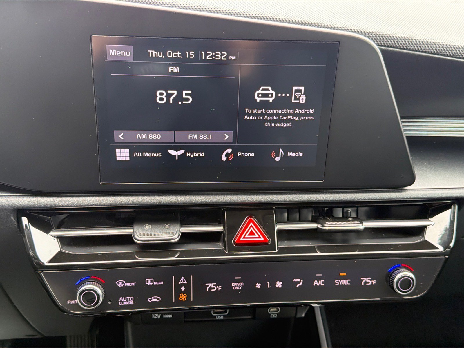 Used 2025 Kia Niro LX FWD image 17