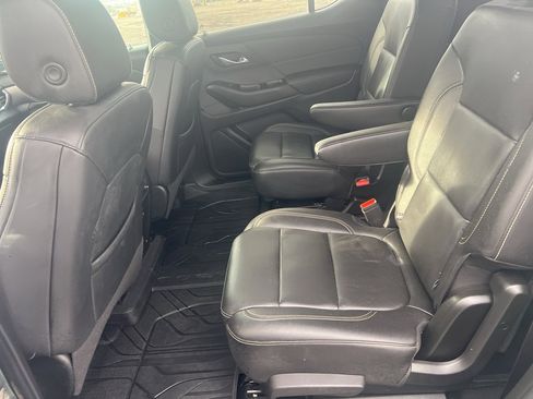Used 2023 Chevrolet Traverse LT w/ LPO, Floor Liner Package image 24