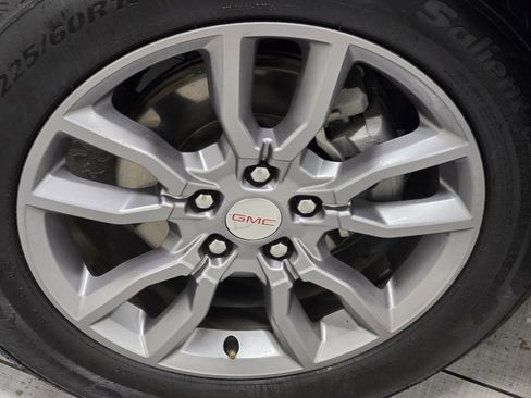 Used 2024 GMC Terrain SLT image 8