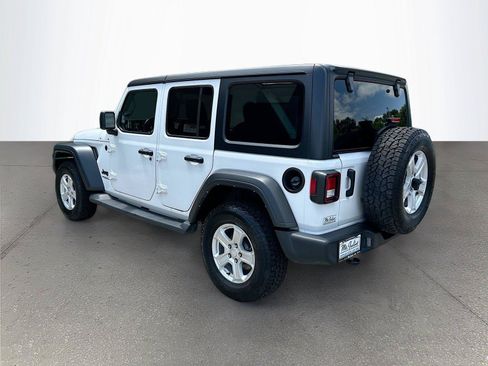 Used 2022 Jeep Wrangler Unlimited Sport AWD/4WD image 6