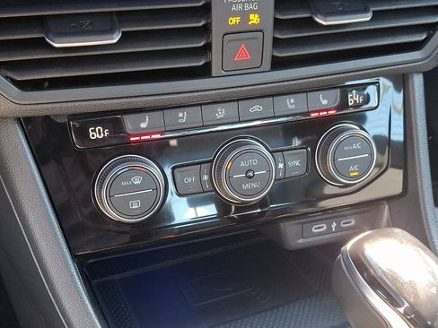Used 2024 Volkswagen Jetta SEL FWD image 16