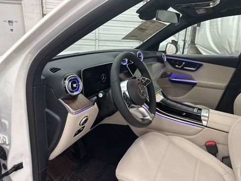 New 2026 Mercedes-Benz GLC 300 4MATIC image 9