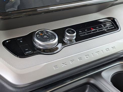 New 2025 Ford Expedition Max Active image 43