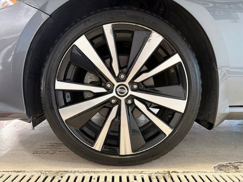Used 2021 Nissan Altima 2.5 SR FWD image 13