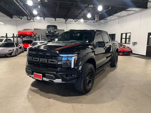 Used 2025 Ford F150 Raptor image 7