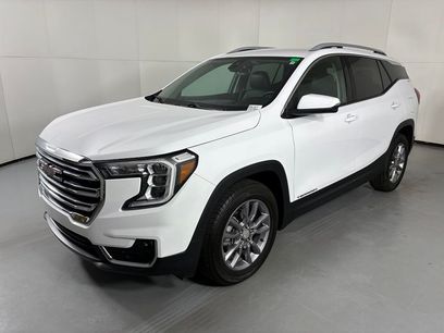 Used 2024 GMC Terrain SLT