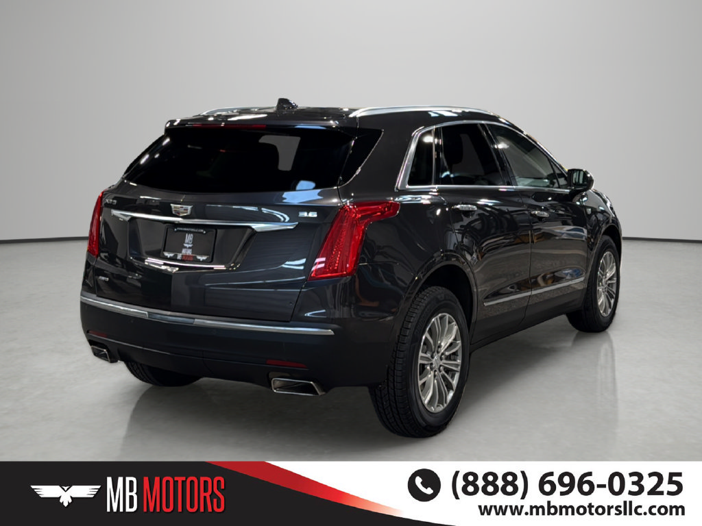 Used 2018 Cadillac XT5 Luxury w/ Driver Awareness Package AWD/4WD image 4