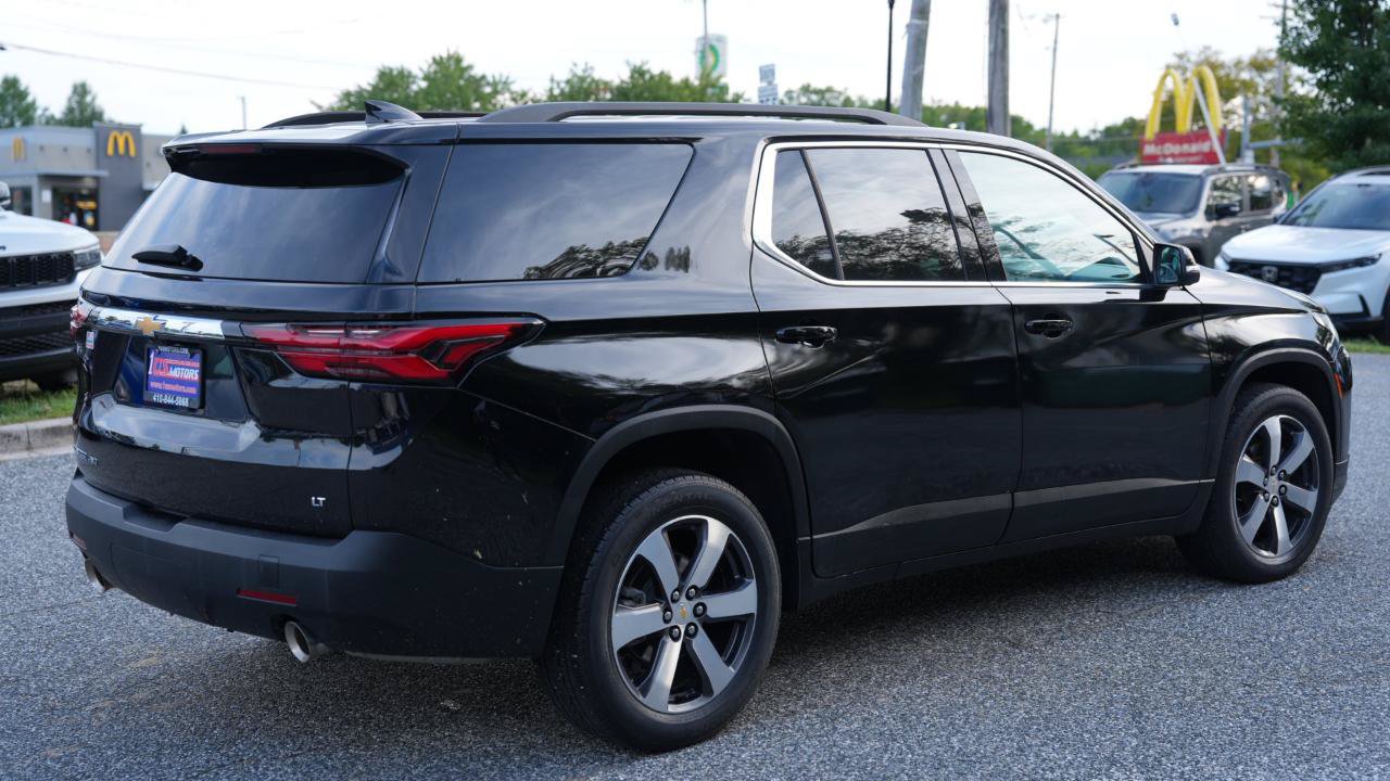 Used 2023 Chevrolet Traverse LT w/ LT Premium Package AWD/4WD image 5