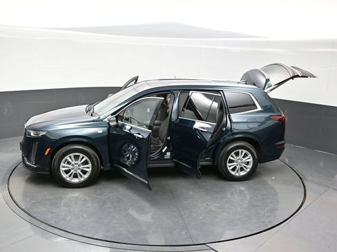 New 2025 Cadillac XT6 Luxury w/ LPO, Floor Liner Package image 36