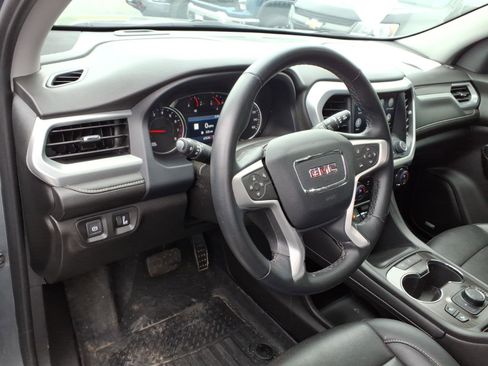 Used 2023 GMC Acadia SLT AWD/4WD image 8