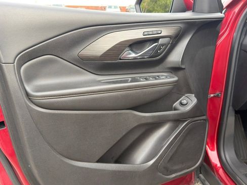 Used 2019 GMC Terrain SLT w/ Preferred Package image 11