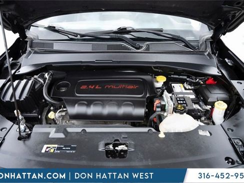 Used 2022 Jeep Compass Limited image 41