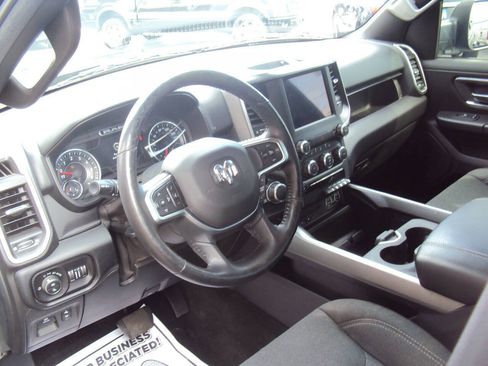Used 2019 RAM 1500 Big Horn AWD/4WD image 8