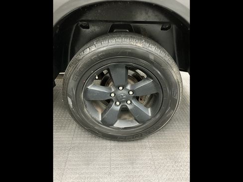 Used 2015 RAM 1500 Express w/ Black Ram 1500 Express Group AWD/4WD image 32