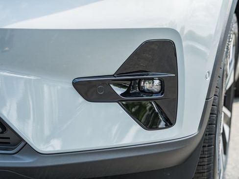 New 2026 Volvo XC40 B5 Plus w/ Climate Package AWD/4WD image 14
