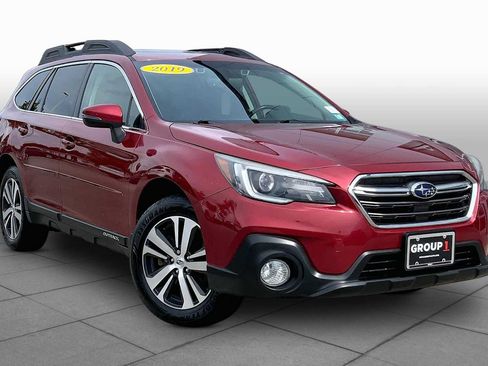 Used 2019 Subaru Outback 2.5i Limited AWD/4WD image 3