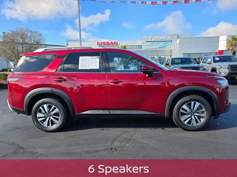 Used 2025 Nissan Pathfinder SL AWD/4WD image 7