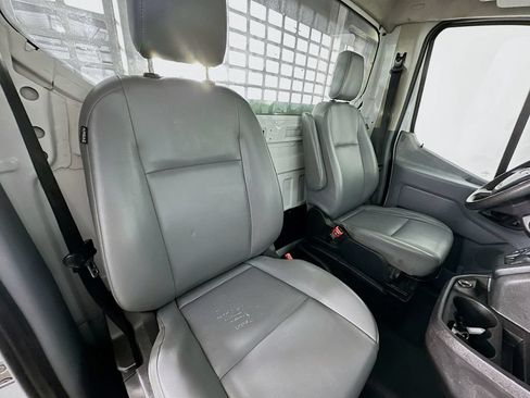 Used 2018 Ford Transit 250 138 RWD image 12