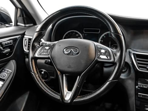 Used 2017 INFINITI QX30 Premium w/ Navigation Package AWD/4WD image 15