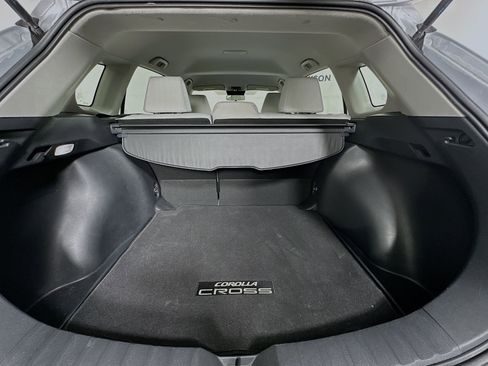 Used 2024 Toyota Corolla Cross L image 30