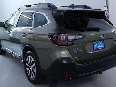 Used 2021 Subaru Outback Premium AWD/4WD image 5