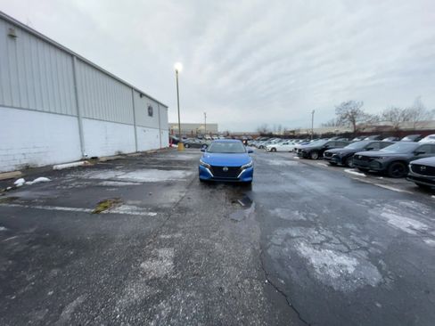 Used 2025 Nissan Sentra SV image 16