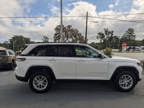 New 2026 Jeep Grand Cherokee 2WD image 3