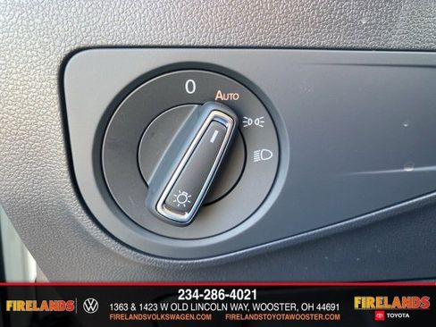 New 2024 Volkswagen Tiguan SE image 35