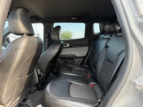Used 2023 Jeep Compass Latitude AWD/4WD image 12