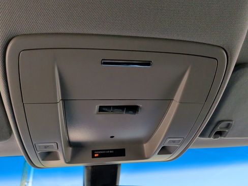 Used 2016 Chevrolet Tahoe LS image 22