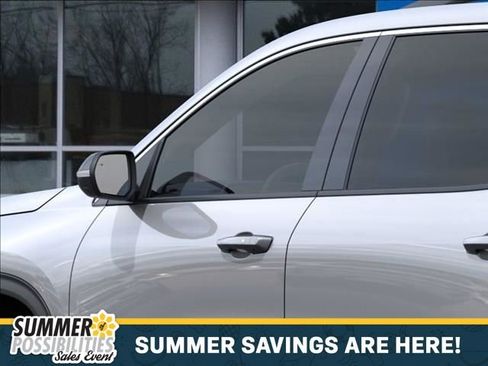 New 2026 Chevrolet Traverse LT w/ Sun and Wheel Package AWD/4WD image 12