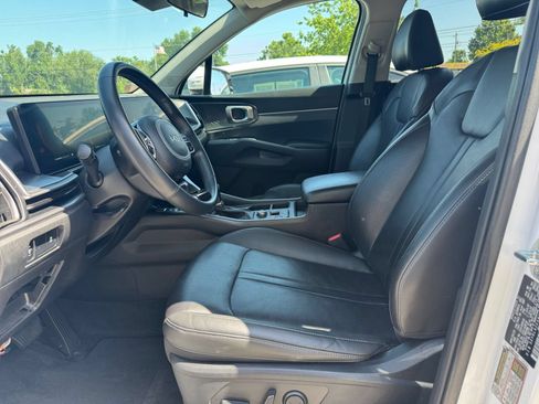 Used 2024 Kia Sorento S FWD image 24
