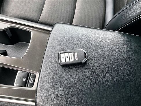 Used 2018 Honda Accord Sport image 34