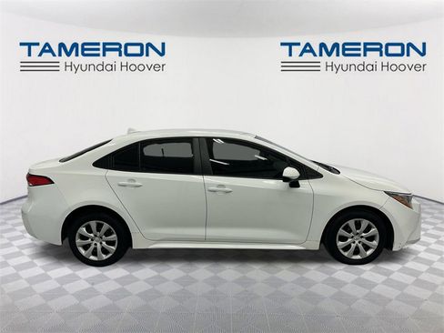 Used 2023 Toyota Corolla LE image 6