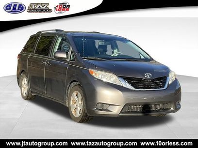 Used 2014 Toyota Sienna LE