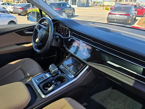 Used 2023 Audi Q7 2.0T Premium Plus w/ Premium Plus Package image 4