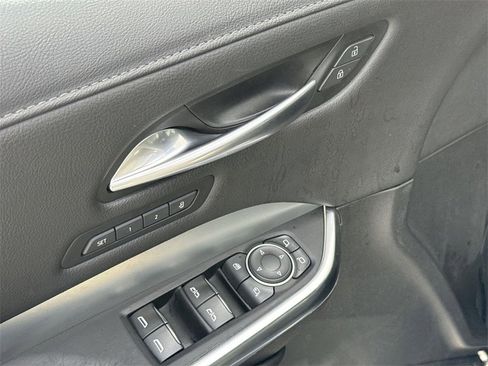 Used 2023 Cadillac XT4 Premium Luxury image 21
