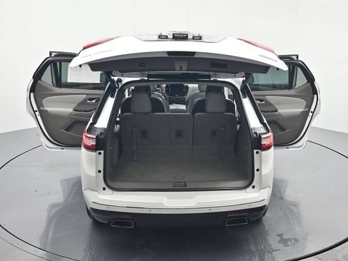 Used 2018 Chevrolet Traverse Premier w/ Driver Confidence II Package FWD image 49