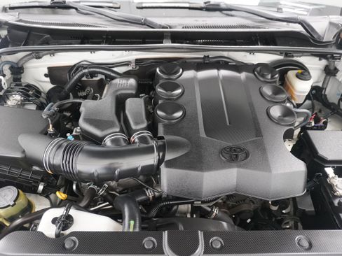 Used 2016 Toyota 4Runner Limited RWD image 36