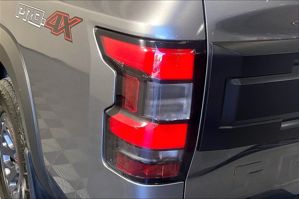 Used 2026 Nissan Frontier PRO-4X w/ Pro-4x Convenience Package AWD/4WD image 39