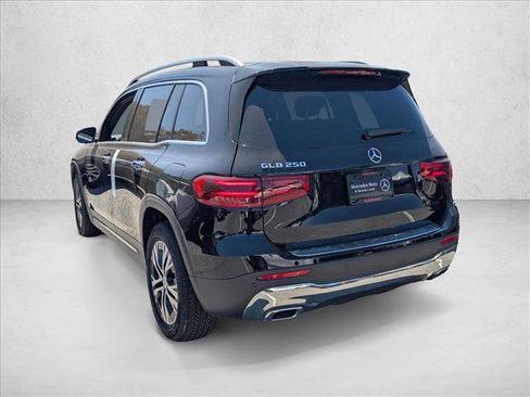 Used 2025 Mercedes-Benz GLB 250 GLB 250 image 8