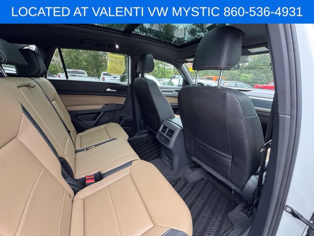 Certified 2023 Volkswagen Atlas Cross Sport SE w/ Panoramic Sunroof Package AWD/4WD image 26