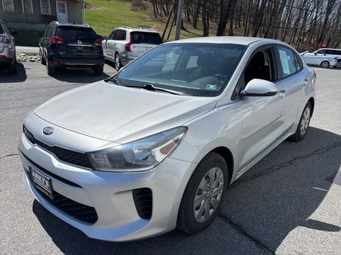 Used 2019 Kia Rio S image 3
