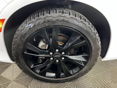 Used 2019 Chevrolet Blazer Premier w/ Sun and Wheels Package AWD/4WD image 25