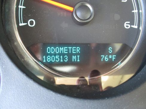 Used 2010 GMC Yukon Denali image 14