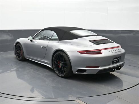 Used 2018 Porsche 911 Carrera 4 GTS image 3