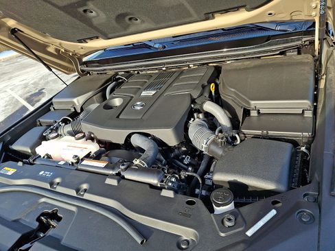 Certified 2024 Lexus GX 550 Premium image 30