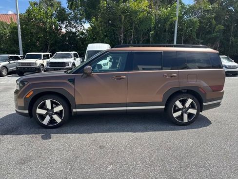 Used 2024 Hyundai Santa Fe Limited image 4